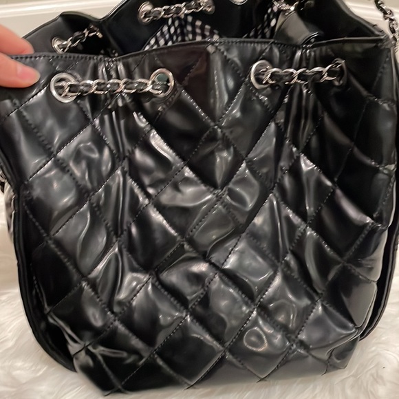 [SOLD] CHANEL Vinyl Lipstick Accordion Bag - Picture 7 of 17
